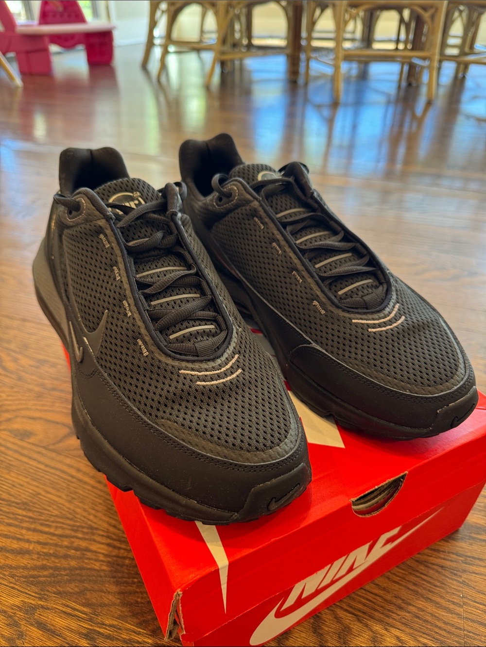 Nike Men’s Air Max Pulse Black Anthracite Sneakers - Picture 2 of 8